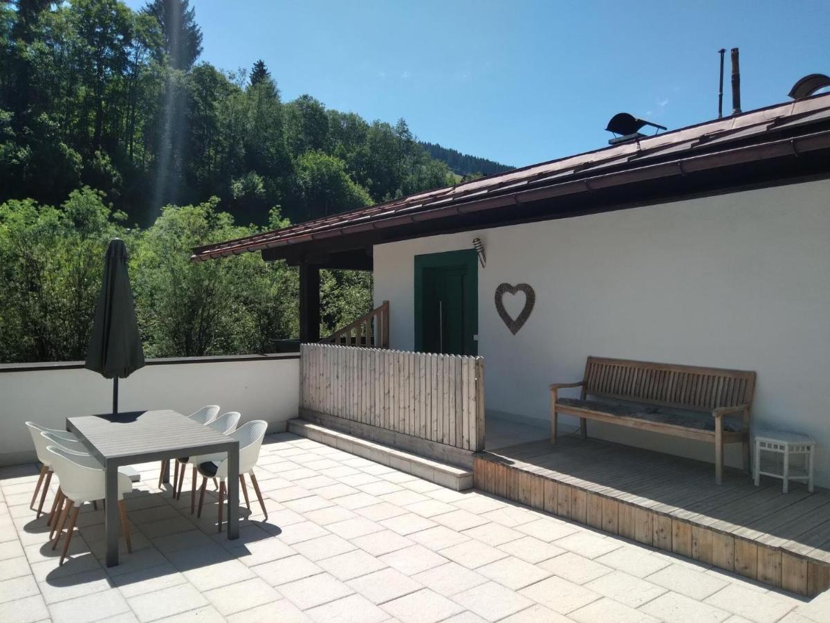 Apartment In Dienten With Mountain Views ديتن ام هوكونغ المظهر الخارجي الصورة